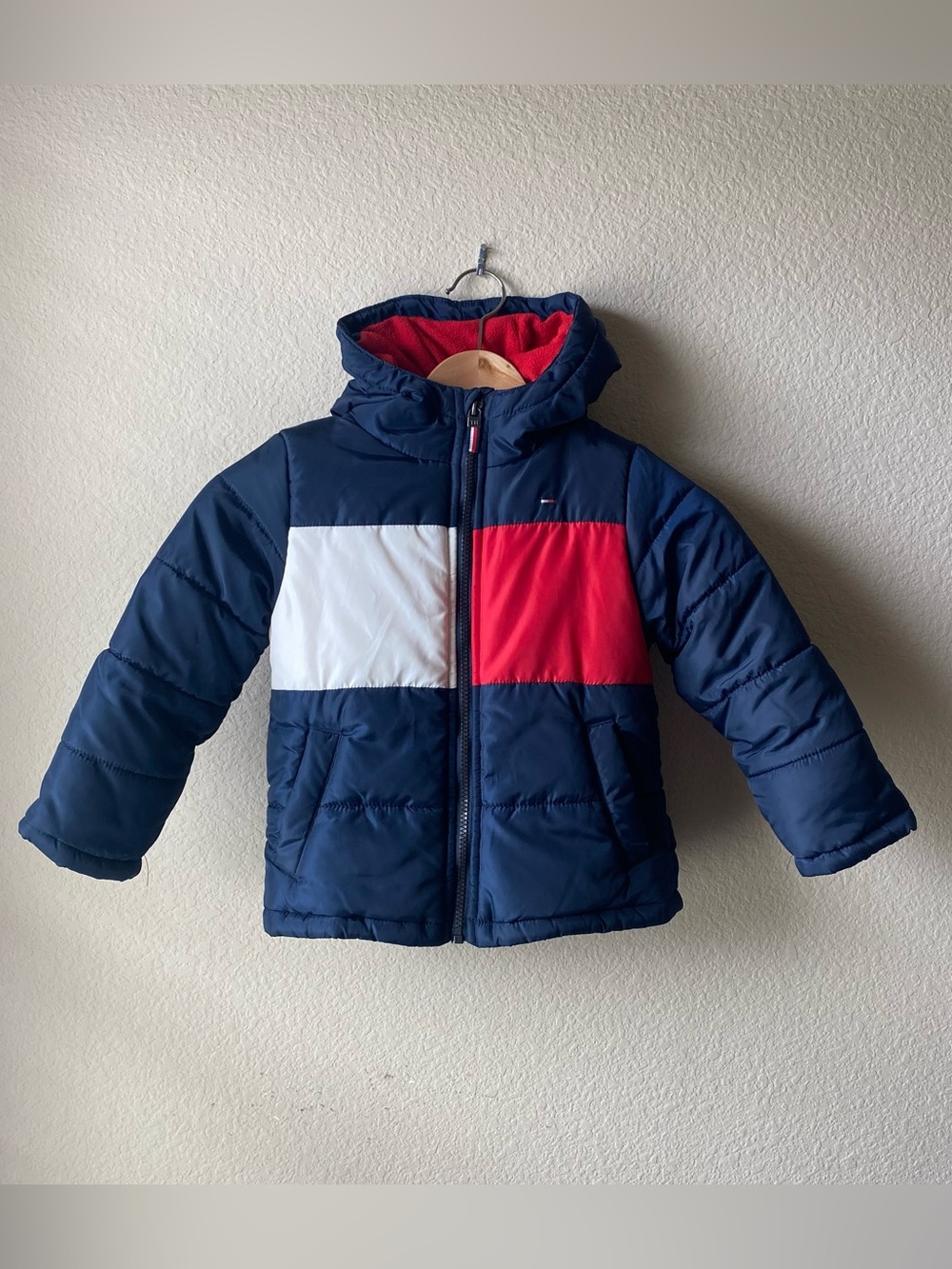 Tommy Hilfiger Boys Puffer Coat 4T Blue Red Logo Hooded Fall Winter Warm Jacket